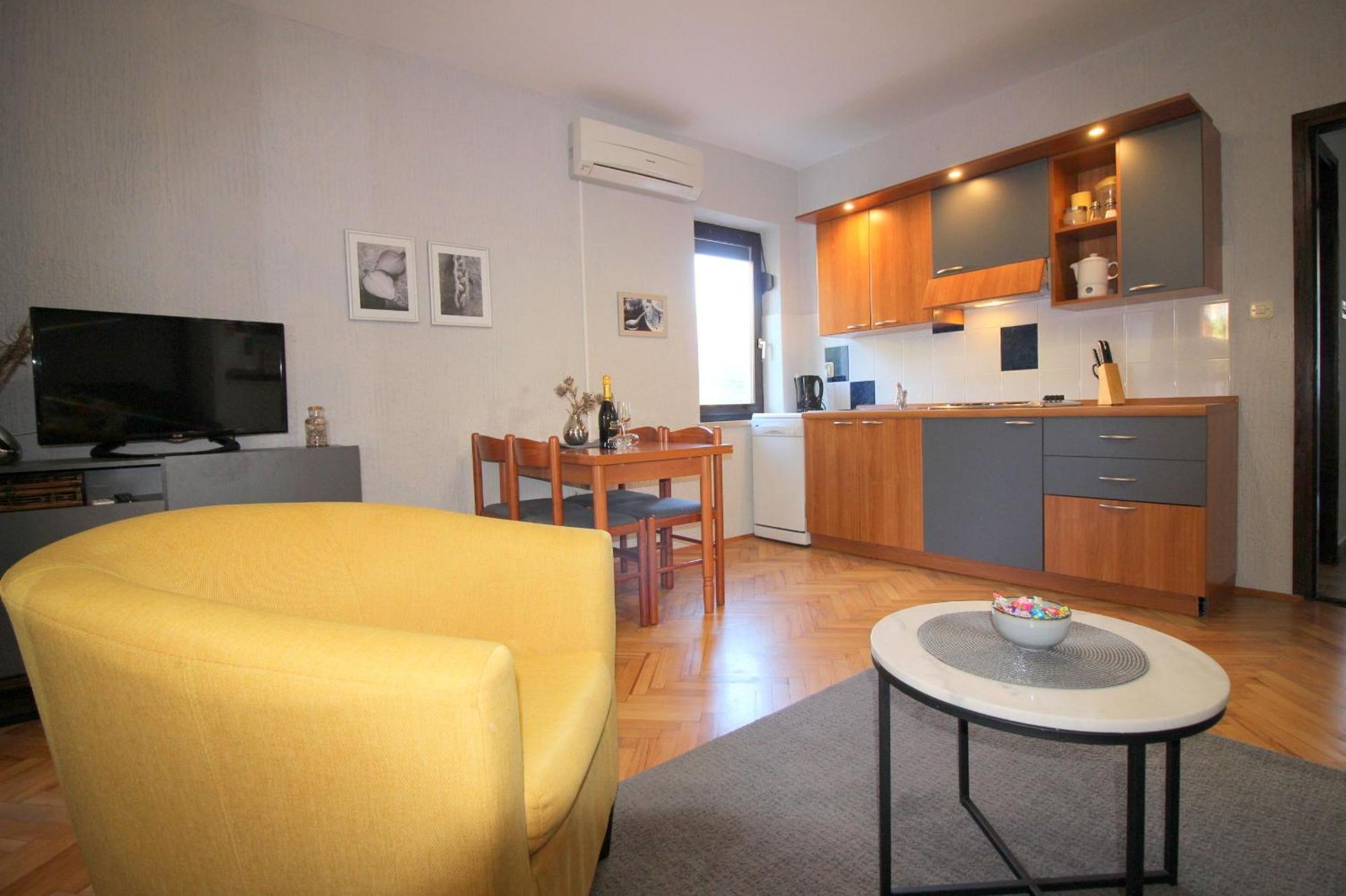 Lili Mit Pool, Grill Und Parkplatz Apartment *